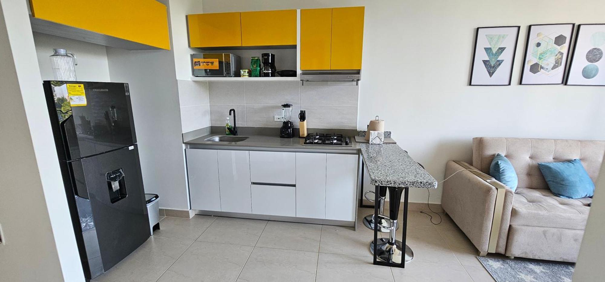 Apartamento Celeste A Pasos Del Mar Y Aeropuerto
